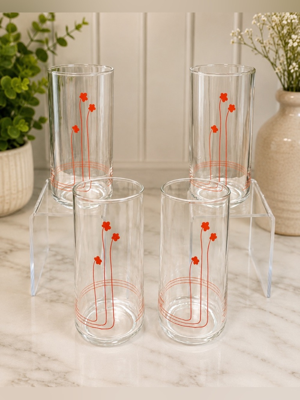🔍 Vintage Corelle Abstract Red Floral Drinking Glasses – Set of 4